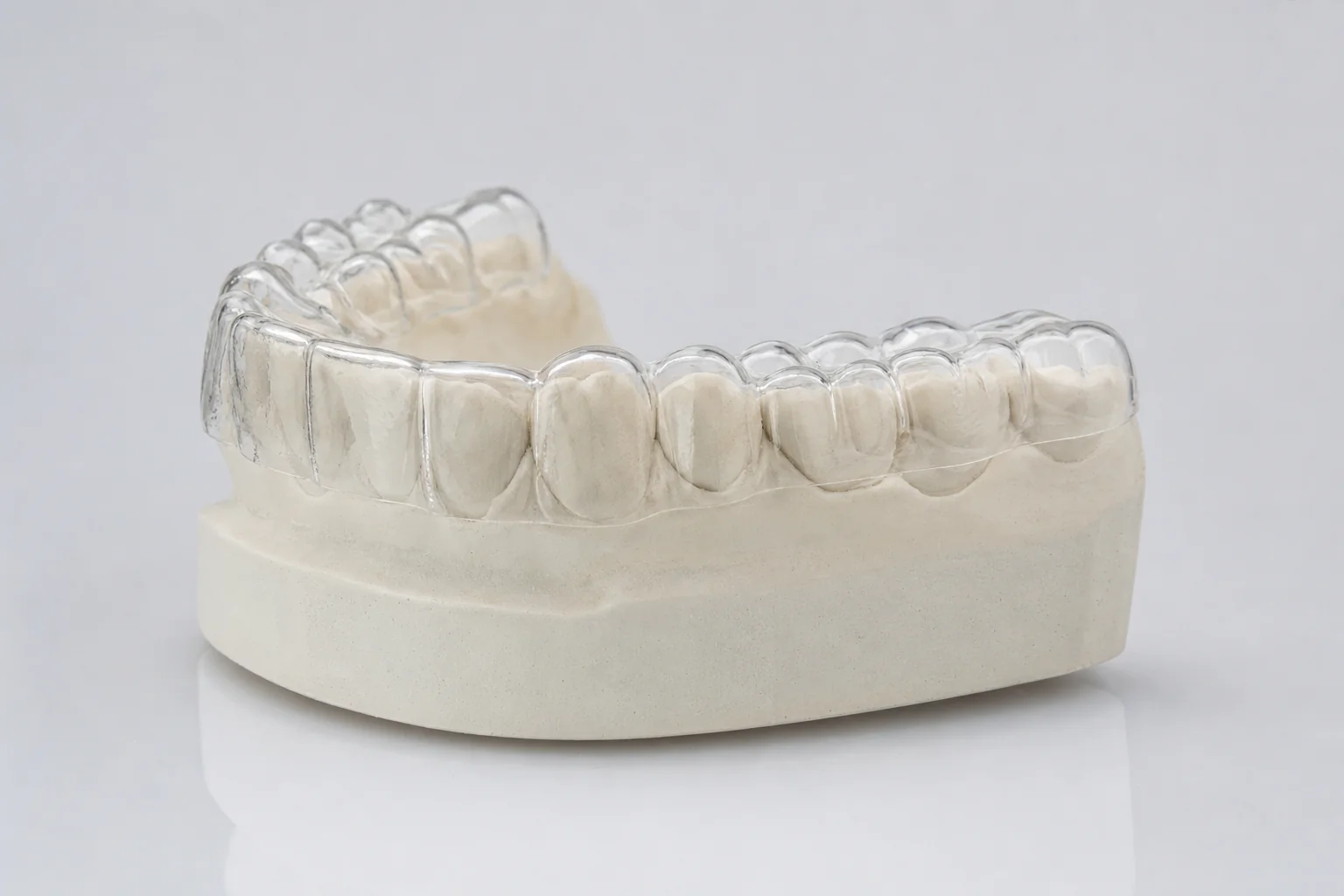 Clear orthodontic retainer by Prime Lab Dental Studios